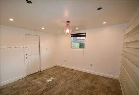 16921 NE 6th Avenue North Miami Beach FL 33162