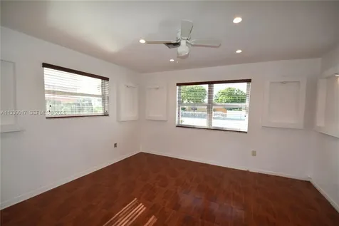16921 NE 6th Avenue North Miami Beach FL 33162