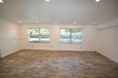 16921 NE 6th Avenue North Miami Beach FL 33162