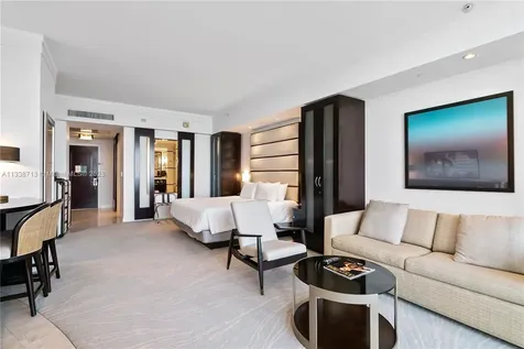 4391 Collins Avenue Miami Beach FL 33140