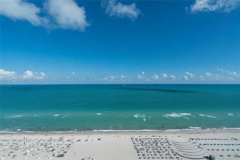 4391 Collins Avenue Miami Beach FL 33140