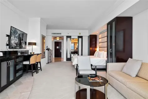 4391 Collins Avenue Miami Beach FL 33140
