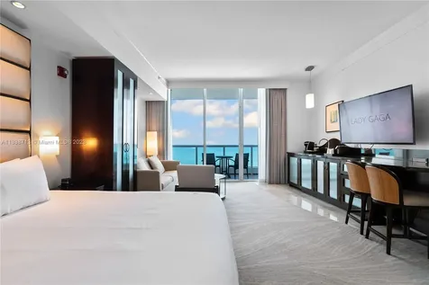 4391 Collins Avenue Miami Beach FL 33140