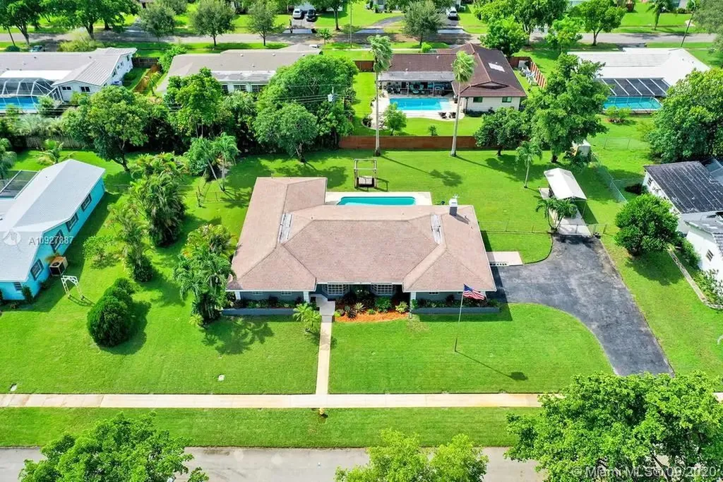 7500 NW 9th Street Plantation FL 33317