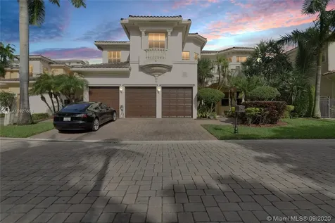 1455 Windjammer Way Hollywood FL 33019