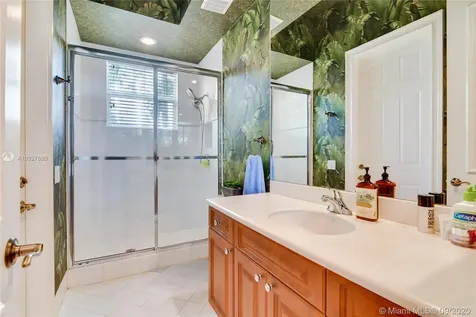 1455 Windjammer Way Hollywood FL 33019