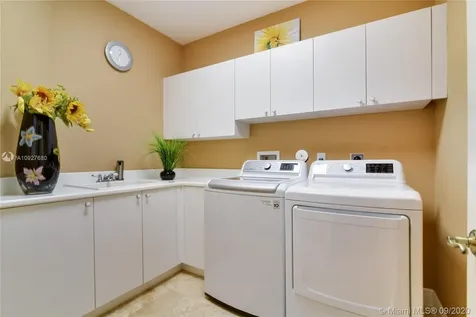1455 Windjammer Way Hollywood FL 33019