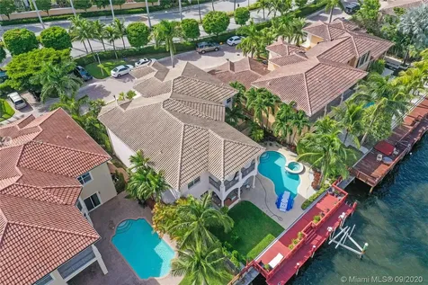 1455 Windjammer Way Hollywood FL 33019