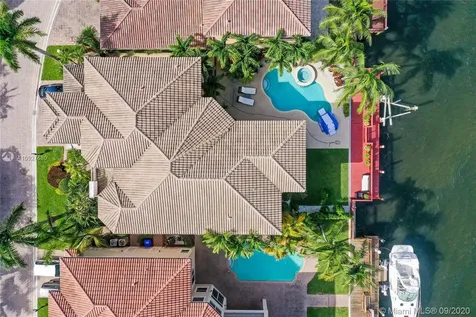 1455 Windjammer Way Hollywood FL 33019
