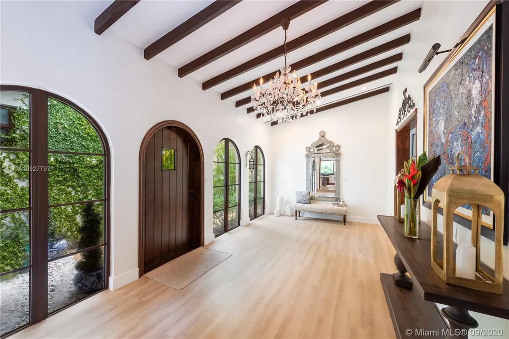4422 Alton Road Miami Beach FL 33140