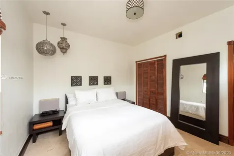 4422 Alton Road Miami Beach FL 33140
