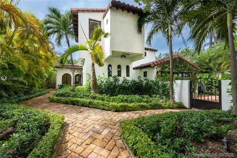 4422 Alton Road Miami Beach FL 33140