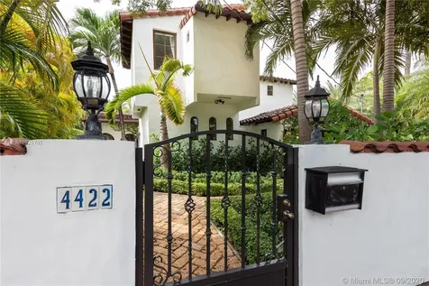 4422 Alton Road Miami Beach FL 33140