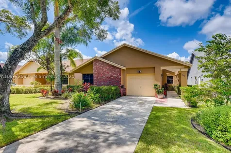 2433 Fiddleleaf Avenue Coconut Creek FL 33063