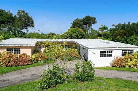 19740 NE 22nd Avenue Miami FL 33180