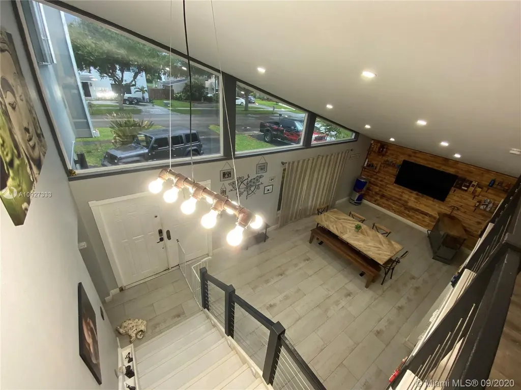 10538 SW 49th Place Cooper City FL 33328