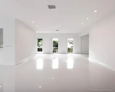 19601 NE 19th Avenue Miami FL 33179