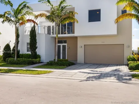 7555 NW 100th Avenue Doral FL 33178