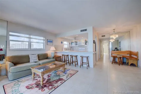 400 N Surf Road Hollywood FL 33019