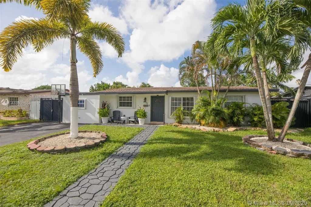 7105 Taylor Street Hollywood FL 33024
