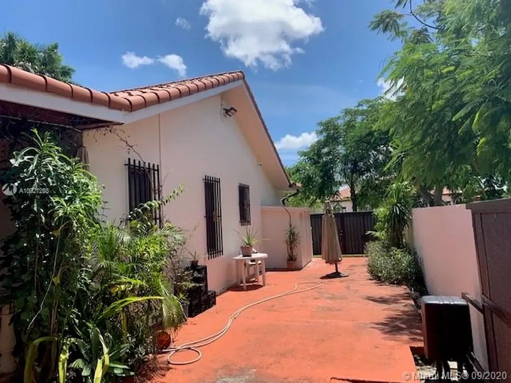 13631 SW 6th Street Miami FL 33184