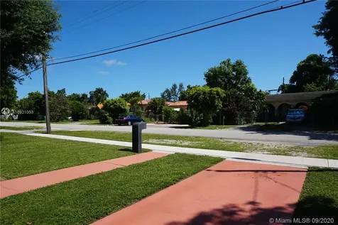63 NE 117th Street Miami FL 33161