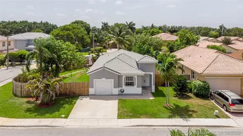 10202 SW 16th Street Pembroke Pines FL 33025