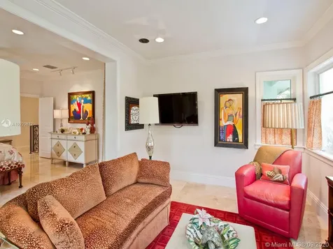 3122 Aviation Avenue Miami FL 33133