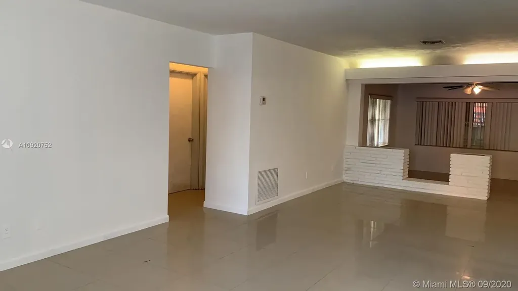 2214 Wiley Court Hollywood FL 33020