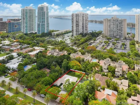 2355 S Miami Avenue Miami FL 33129