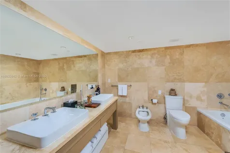 102 24th Street Miami Beach FL 33139