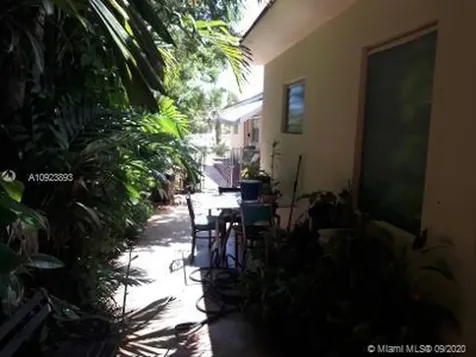 1291 NE 161st Street North Miami Beach FL 33162