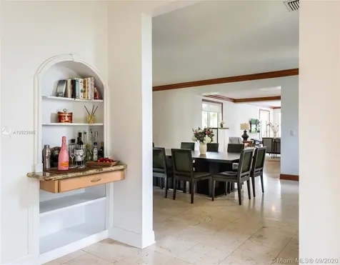 2770 Sunset Drive Miami Beach FL 33140