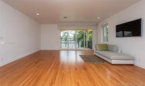 2770 Sunset Drive Miami Beach FL 33140