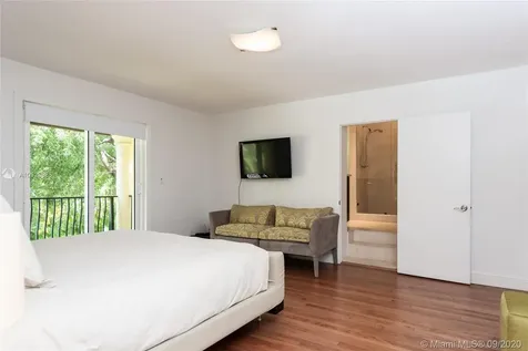 2770 Sunset Drive Miami Beach FL 33140