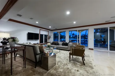2770 Sunset Drive Miami Beach FL 33140