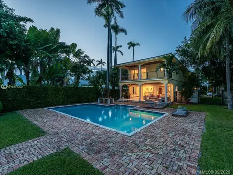2770 Sunset Drive Miami Beach FL 33140