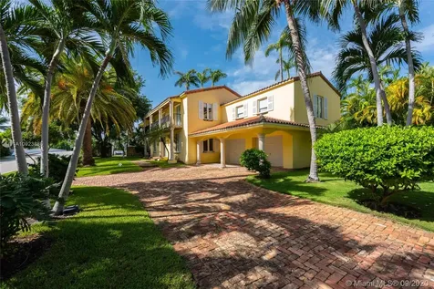 2770 Sunset Drive Miami Beach FL 33140