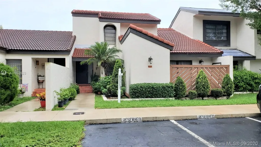 9427 SW 123rd Avenue Court Miami FL 33186