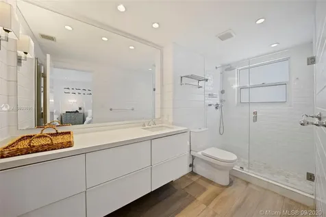 200 Ocean Lane Drive Key Biscayne FL 33149