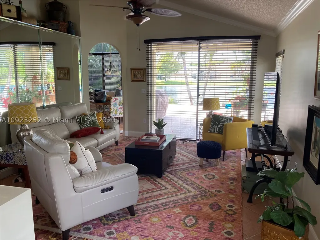 2116 NW 182nd Avenue Pembroke Pines FL 33029