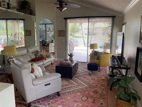 2116 NW 182nd Avenue Pembroke Pines FL 33029