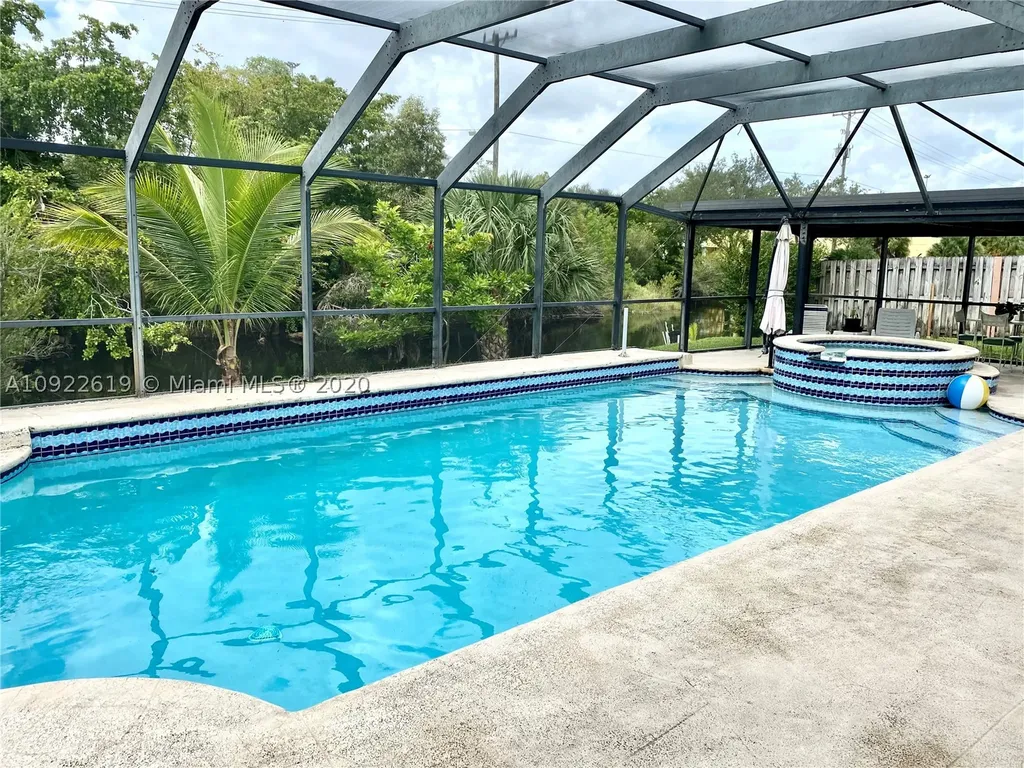 4791 NW 75th Avenue Lauderhill FL 33319