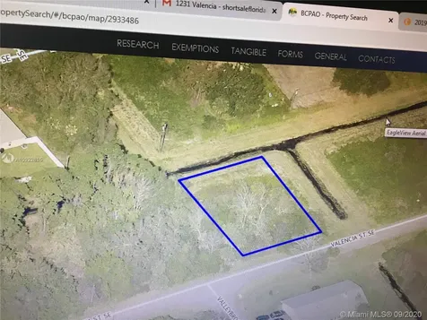 1223 Valencia Street SE Palm Bay FL 32909