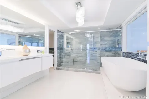 2200 S Ocean Lane Fort Lauderdale FL 33316