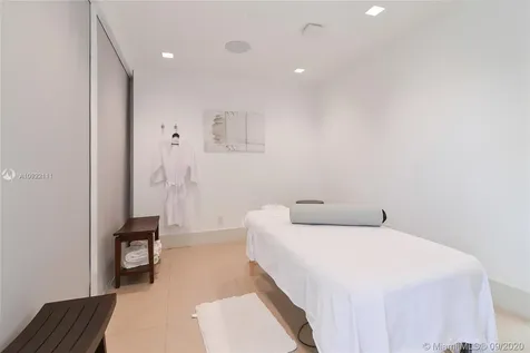 2200 S Ocean Lane Fort Lauderdale FL 33316