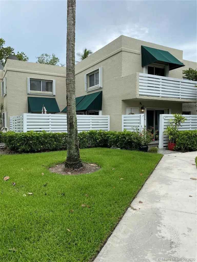 555 NW 97th Avenue Plantation FL 33324
