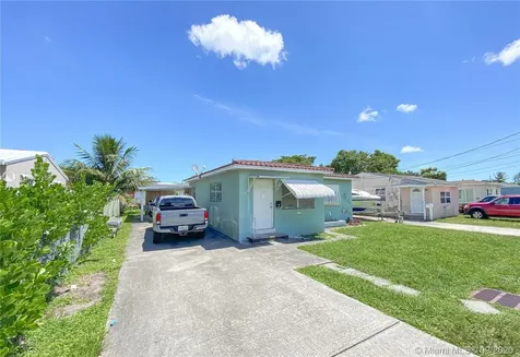 705 SW 7th Terrace Hallandale Beach FL 33009