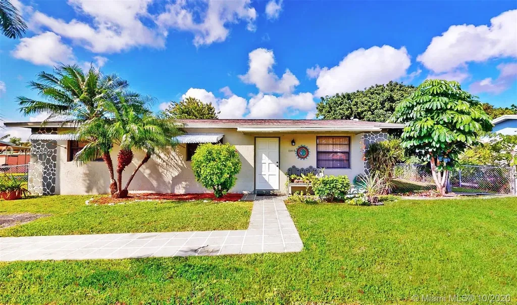 15015 SW 305th Terrace Homestead FL 33033