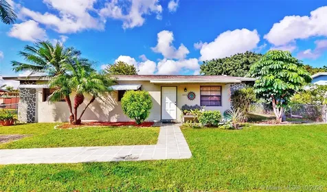 15015 SW 305th Terrace Homestead FL 33033